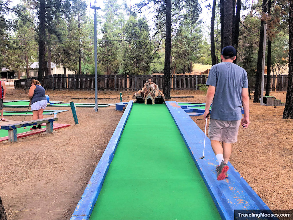 Hot Shot Miniature Golf – Playing a round in Big Bear Lake