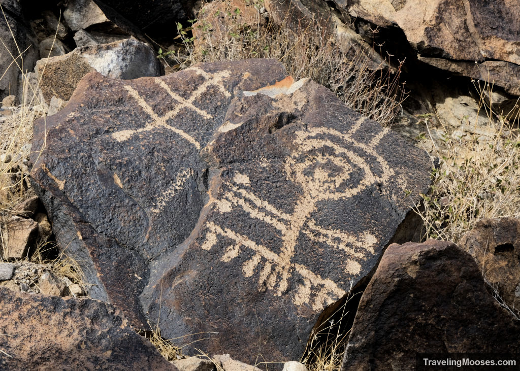 Sloan Canyon Petroglyph Trail – The Essential Guide (Henderson, NV)